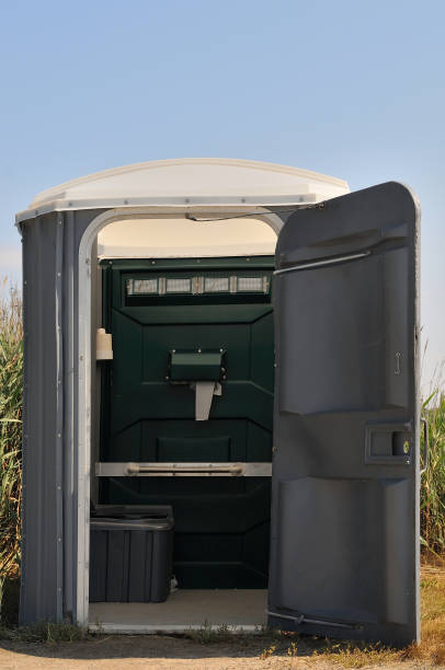 Best Porta potty delivery and setup  in Ravenna, OH